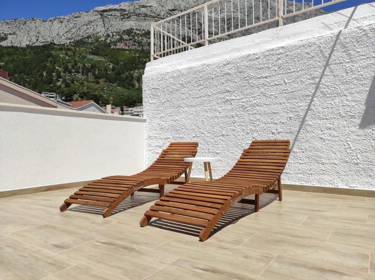 Private Bedroom With Bathroom Baška Voda Exteriör bild